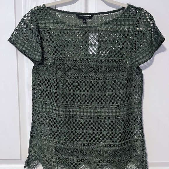 Banana Republic Mixed Lace SS Top - Green (NWT) - Picture 7 of 10